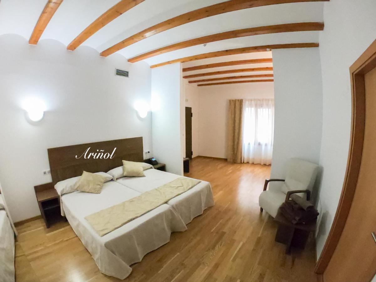 Hotel Baron Andilla Valdealgorfa Zewnętrze zdjęcie