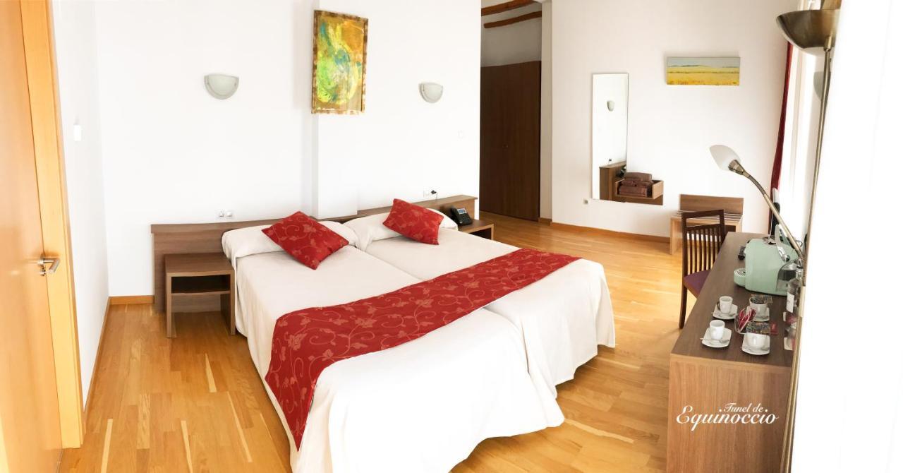 Hotel Baron Andilla Valdealgorfa Zewnętrze zdjęcie